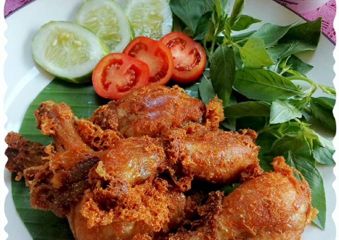 Resep Ayam goreng mbok berek oleh Kartika Syarif - Cookpad