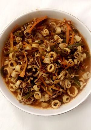 Spicy garlic squid রেসিপির প্রধান ছবি