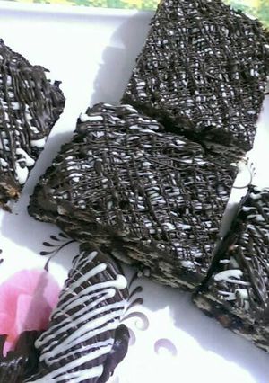 A picture of Biscuits Cake.