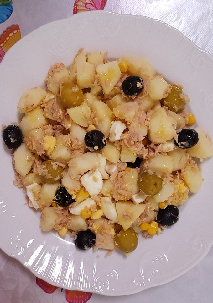 Una foto de Ensalada de patatas 🤤