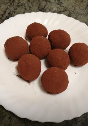 Szilvalekváros babapiskóta golyók recept fotója