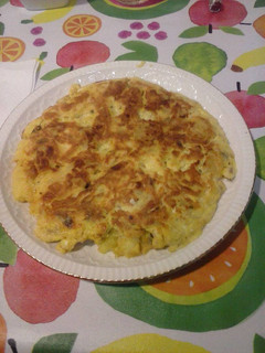 Una foto de Tortilla de lubina con patatas