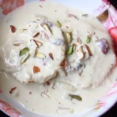 A picture of Softy bread ras malai.
