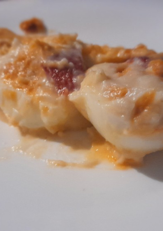 Una foto de Huevos rellenos gratinados