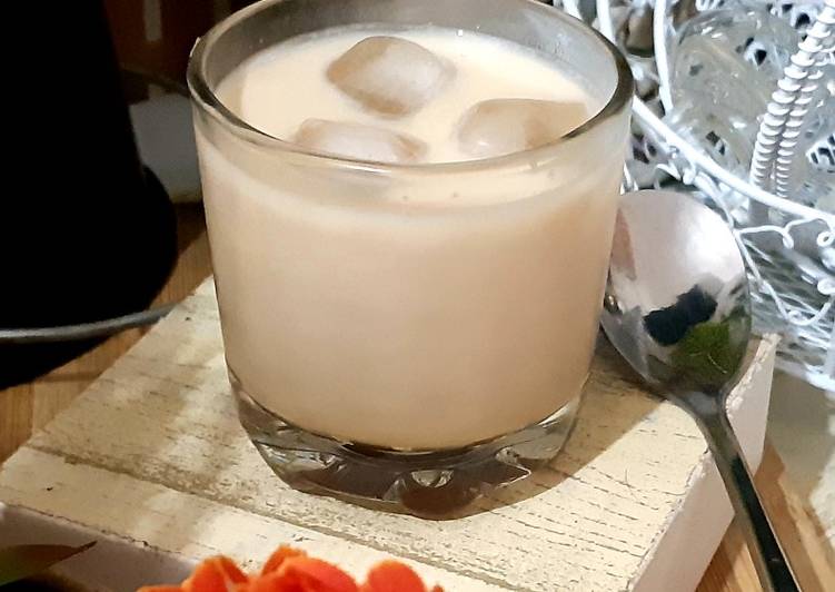 Langkah Mudah untuk Membuat Es Susu Gula Aren Anti Gagal