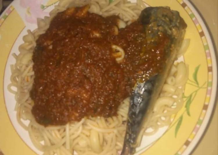 Spaghetti and fish stew