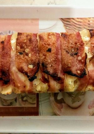 Baconben göngyölt túros csusza recept fotója