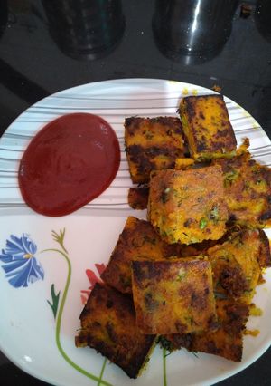A picture of आलू बेसन का नाश्ता.