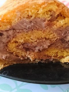 Triplacsokis piskótatekercs recept fotója