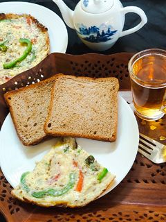 চিজ অমলেট (cheese omelette recipe in Bengali) রেসিপির প্রধান ছবি