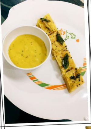 લાઈવ ઢોકળા(live dhokla recipe in Gujarati) રેસીપી મુખ્ય ફોટો
