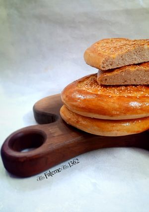 A picture of Tabrizi Nan-e Roghani (Traditional Persian Bread).