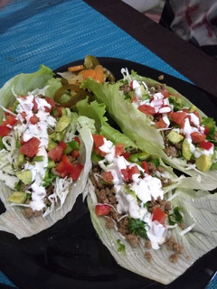 Una foto de Tacos 🌮🌮🌮 estilo americano low carb/ cetogénica