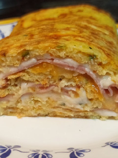 Una foto de Rulo de patata, cebolla y calabacín con ayuda de Thermomix