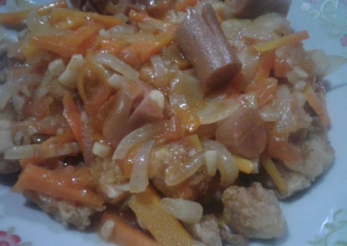 Resep Ayam tepung asam manis campur sosis yang Menggugah Selera