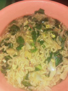 Foto resep Mie nyemek indomie goreng + daun kubis ala Niken