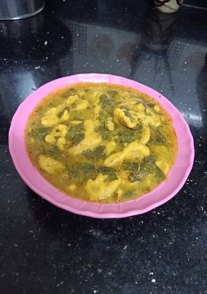 ભાજી વડી નું શાક(Bhaji vadi Shaak Recipe in Gujarati) રેસીપી મુખ્ય ફોટો