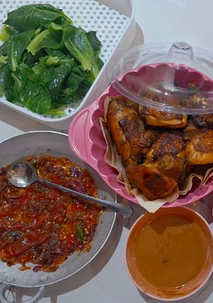 Foto resep Ayam Goreng Bacem Sambal Pecak