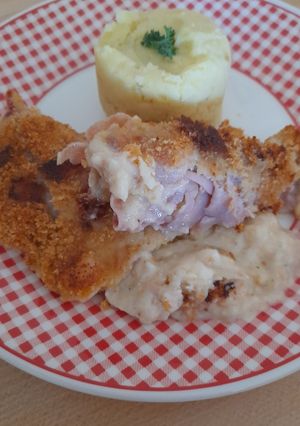 A picture of "Chicon au jambon gratin" Chicory in ham gratin.