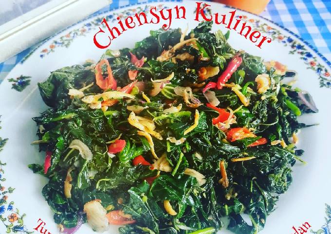 Cara Gampang Menyiapkan Tumis Daun Singkong Daun Pepaya Dengan Teri Medan, Enak Banget