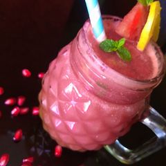 A picture of Pomo melon mocktail.