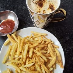 A picture of French fry.