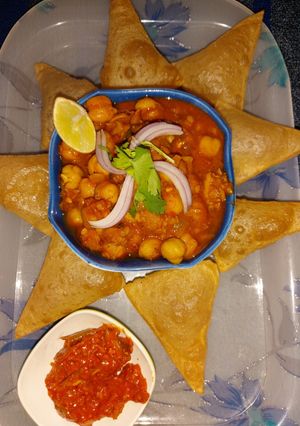છોલે ચના રેસીપી મુખ્ય ફોટો