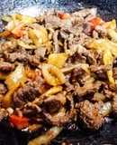 Brisket Salteado con Papas