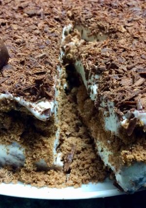 A picture of Ice Cream Cake.