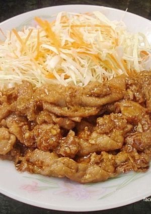 รูปของ Buta shoga yaki   豚しょうが 焼き