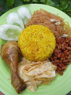 Foto resep Nasi Kuning Rice cooker