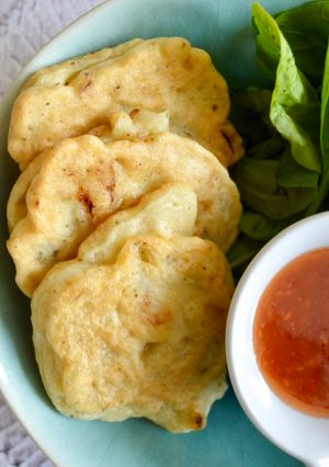 A picture of Onion Fritters.