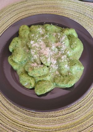 Spenótszószos gnocchi recept fotója