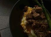 A picture of steak bites