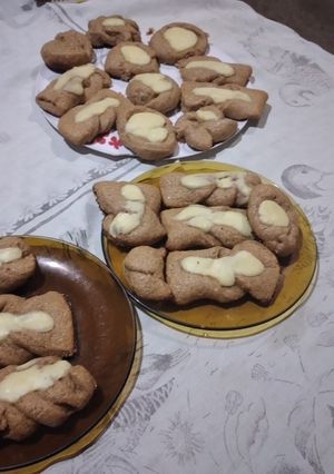 Una foto de Facturas de harina integral con crema pastelera