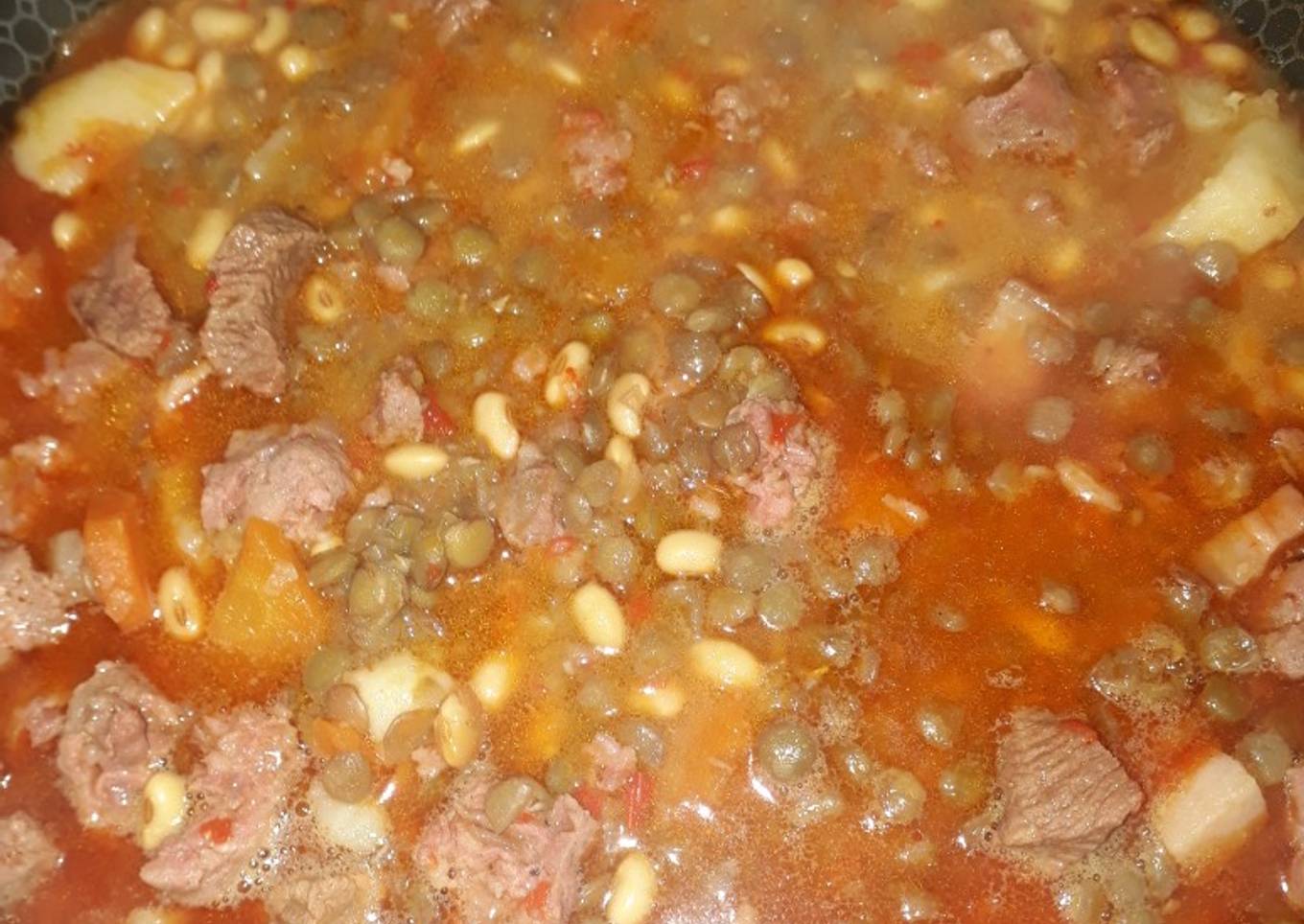 Guiso de lentejas con porotos de soja