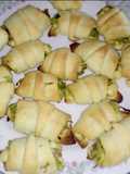 Cornulețe sărate cu zucchine, salsiccia și cașcaval