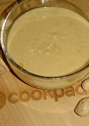 A picture of Homemade Peanut butter 🥜🥜🥜.