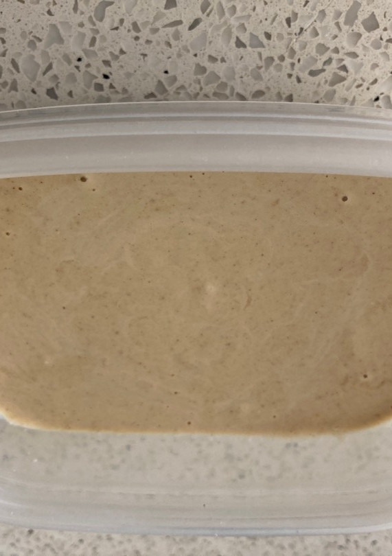 A picture of Cheap lazy hummus.