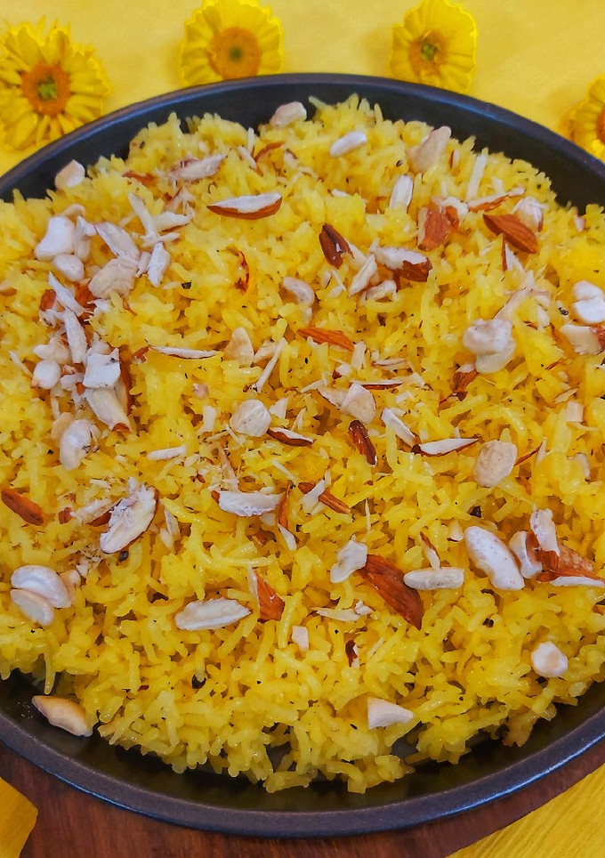 केसरिया भात (Kesariya bhaat recipe in hindi) रेसिपी मुख्य फोटो