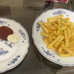 A picture of Fries🍟.