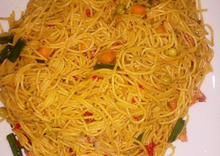 Stir fry spaghetti