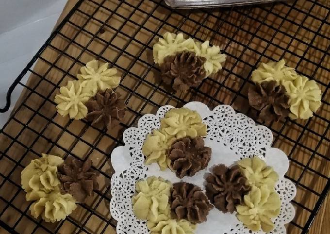 Resep Kue Semprit Mawar Jadul Oleh Arie Dewi Cookpad