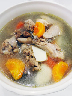 有心食譜: 山藥蘿蔔雞湯 的食譜成品照片