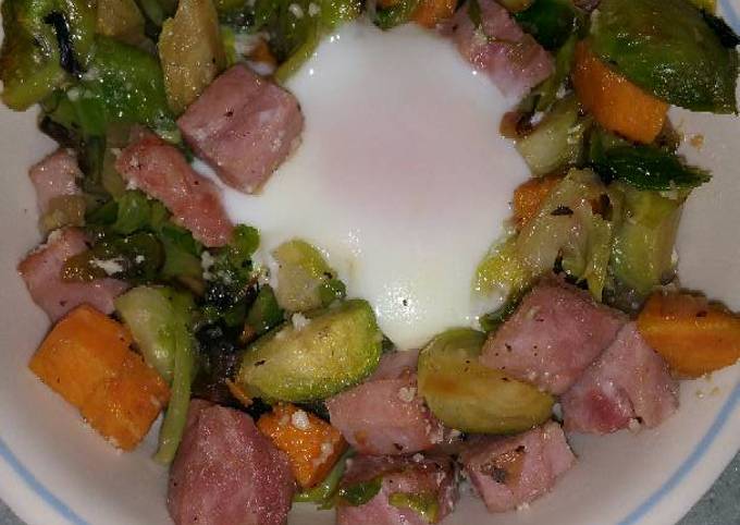 Roasted Brussels Sprouts & Ham Skillet