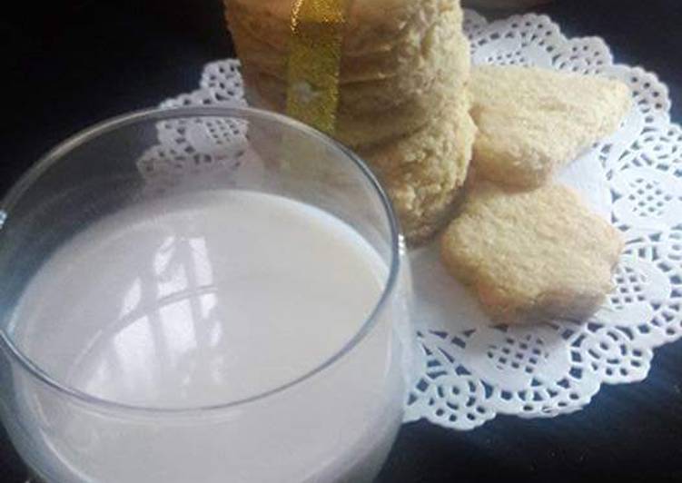 How to Make Any-night-of-the-week Coconut Biscuits