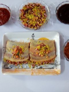मीश्र डाळींचा दाबेली डोसा (Dabheli dosa Recipe In Marathi) रेसिपी चे मुख्य फोटो