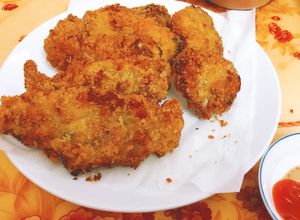 Hình của món Thịt lợn cốt lết chiên xù.