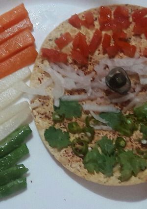 A picture of Salted salad & Masala pampad.