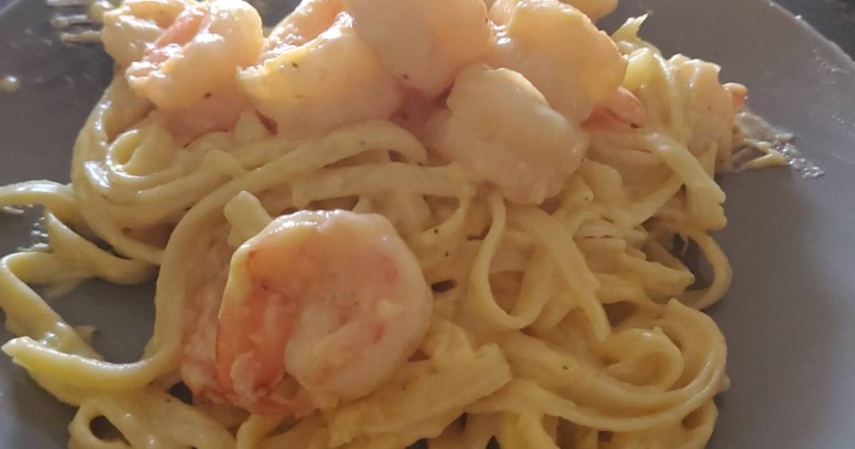 Pasta Alfredo con camarones Receta de Isa Becerra ????- Cookpad